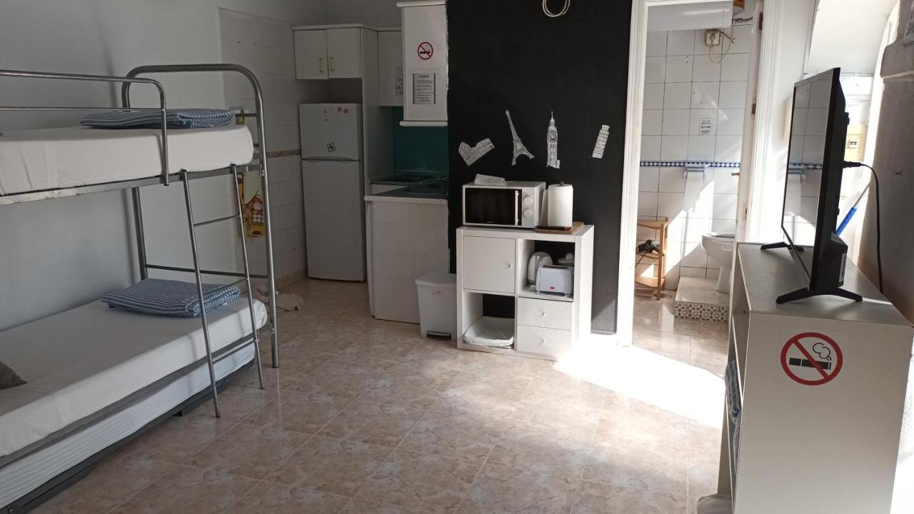 Atico Guadalquivir - Touristic Loft With Terrace Appartement Sevilla Buitenkant foto